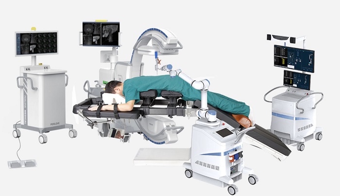 普愛骨科手術(shù)機器人+碳纖維手術(shù)床
